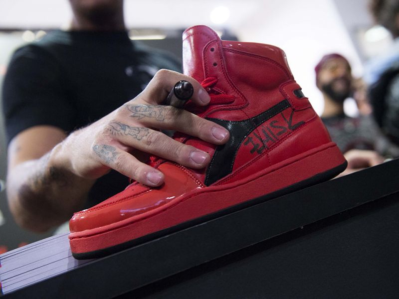EMIS KILLA DIADORA